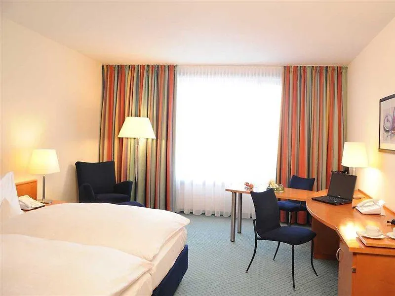 Maritim Hotel Frankfurt Frankfurt nad Mohanem 4*,  Německo